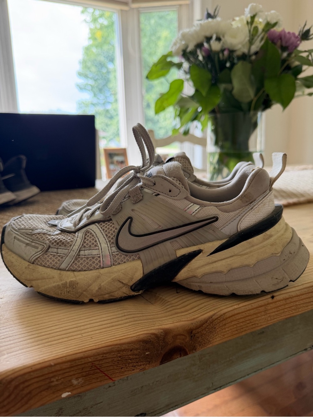 Nike Light Gray and Black Running Sneakers